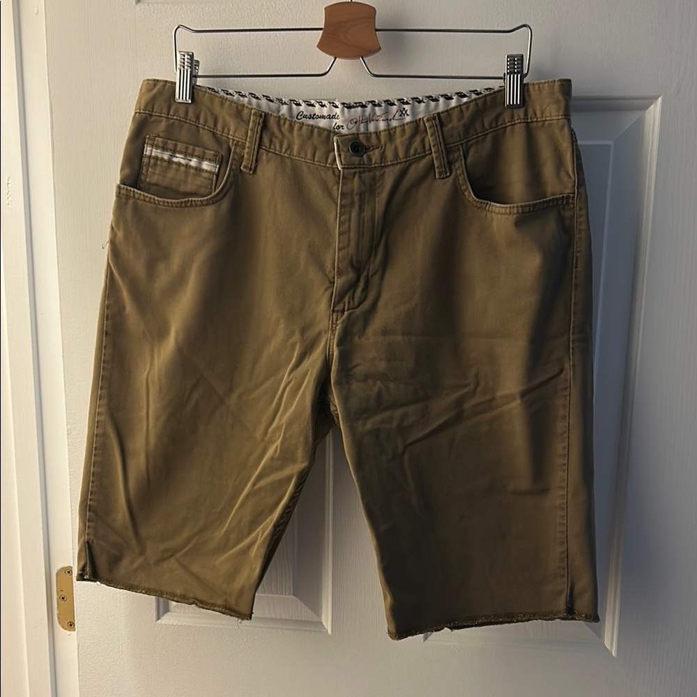 Vans Tan Flat Front Shorts Casual Style 10”